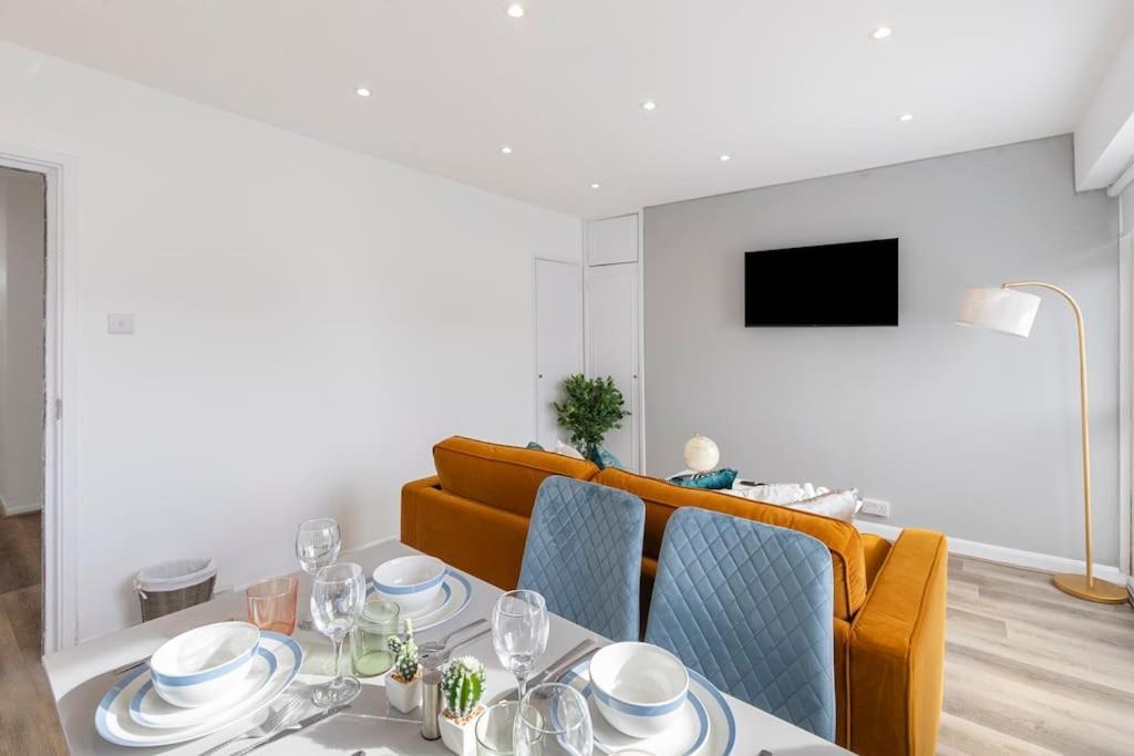 Shard View 2Br Next Tower Bridge Apartment London Exterior photo
